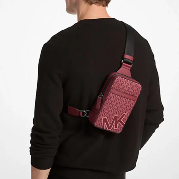 Michael Kors Cooper Medium KORS Logo Sling Pack NWT blue logo/black - Picture 7 of 14